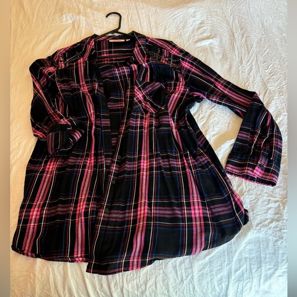 NWOT Evri Black & Hot Pink Plaid Long Sleeve ButtonUp Embellished Top Women’s 2X - Picture 1 of 10